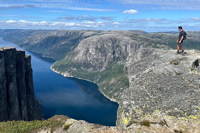 Stavanger: Kjerag Hike with Guide and Transportation - The long road from Stavanger to Kjerag