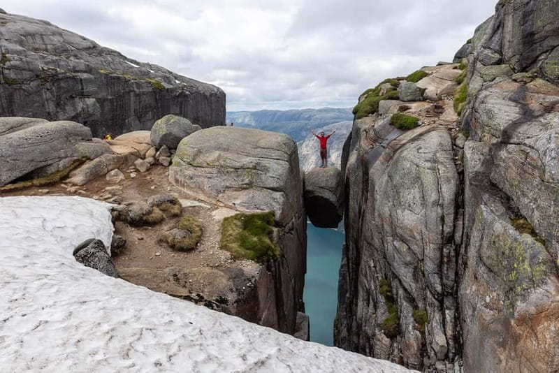 Stavanger: Kjerag Summer Hike with Packed Lunch - The three-hour ride to Eagle’s Nest