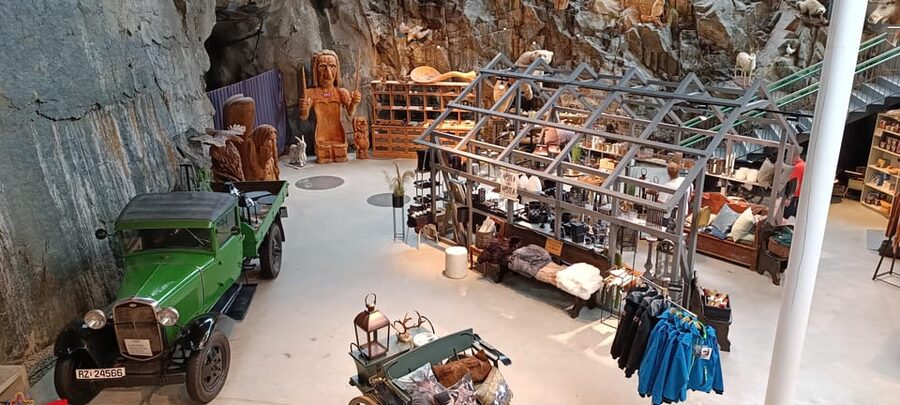 Stavanger: Månafossen photo adventure and raw nature - Who should book this experience?