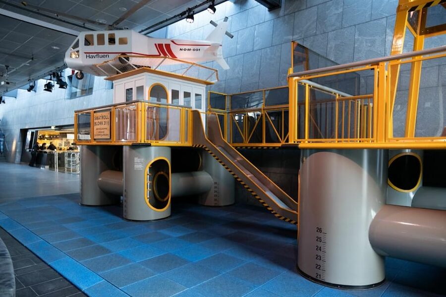 Stavanger: Norwegian Petroleum Museum - Entrance Ticket - Facing global warming without avoiding the hard questions