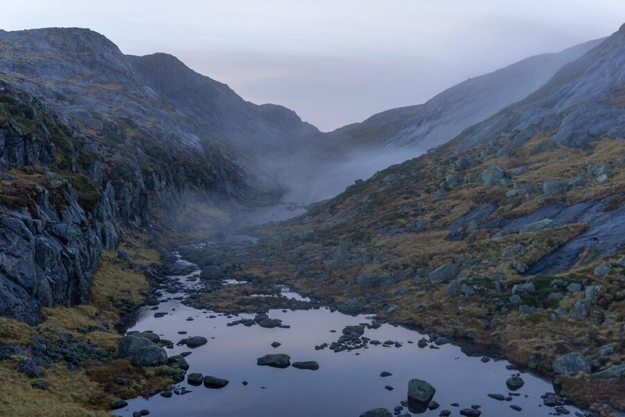 Stavanger: Off-Season Hike to Kjerag + Packed Lunch - Kjeragbolten and the safety question