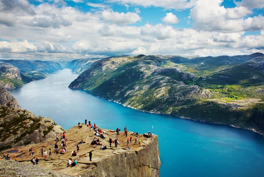 Stavanger: Preikestolen (Pulpit Rock) Hike with Local Guide - Key points before you book