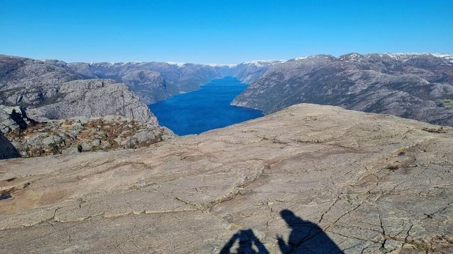 Stavanger: Preikestolen Tour with Guide and Pickup - What to bring for a smoother day