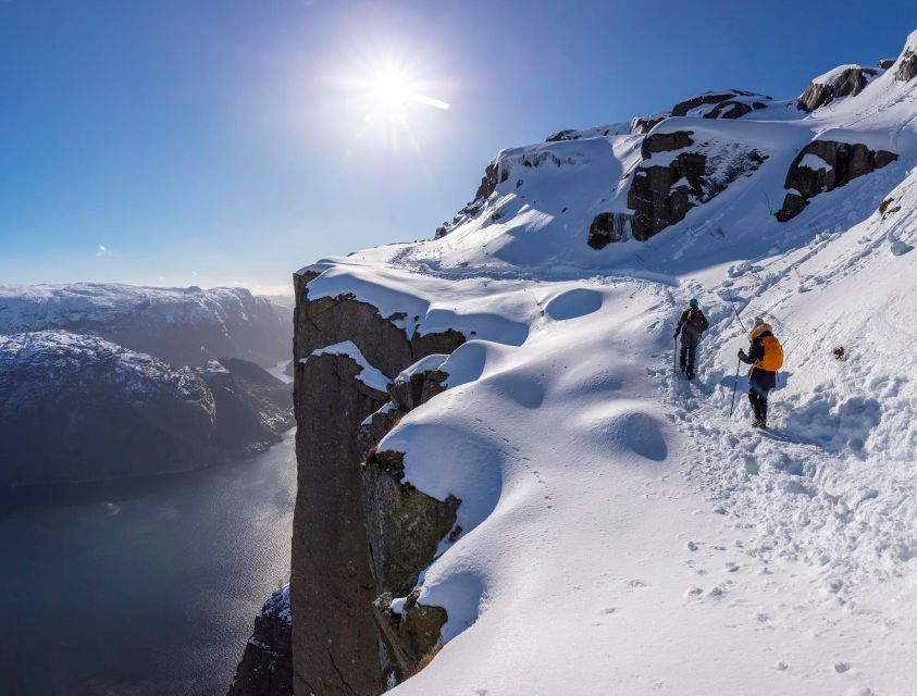 Stavanger: Preikestolen Winter Hike + Hot Lunch - The 2.5-Hour Climb to Pulpit Rock