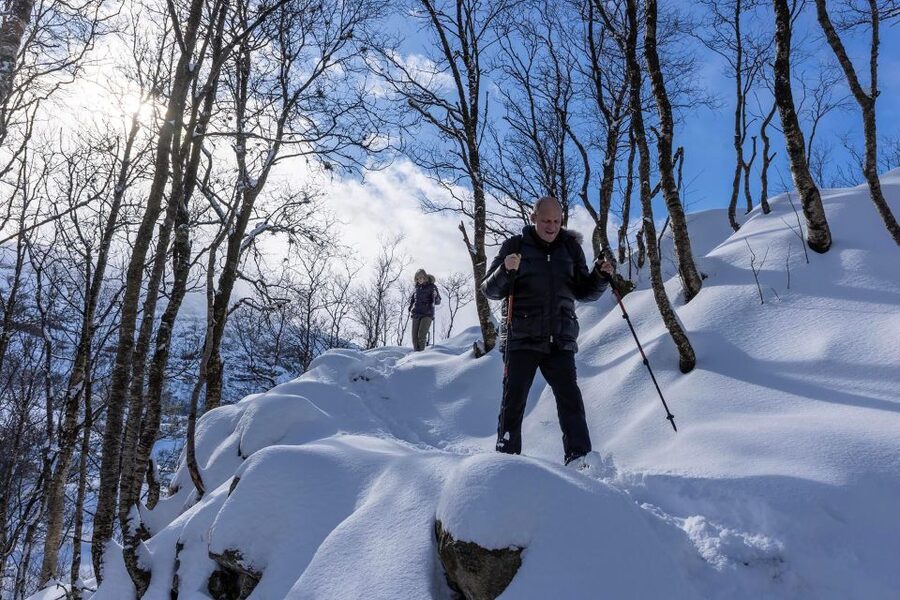 Stavanger: Preikestolen Winter Hike + Hot Lunch - Soup and Local Hospitality at Villa Rosehagen