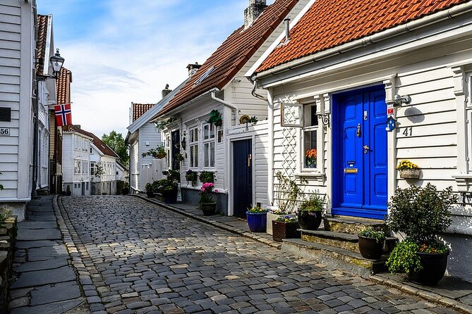 Stavanger Private Walking Tour with a Local - The Stavanger stories you may hear