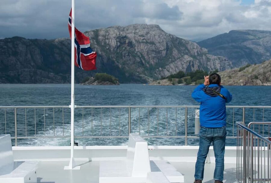 Stavanger: Scenic Fjord Cruise to Lysefjord and Preikestolen - Who will enjoy this cruise most?