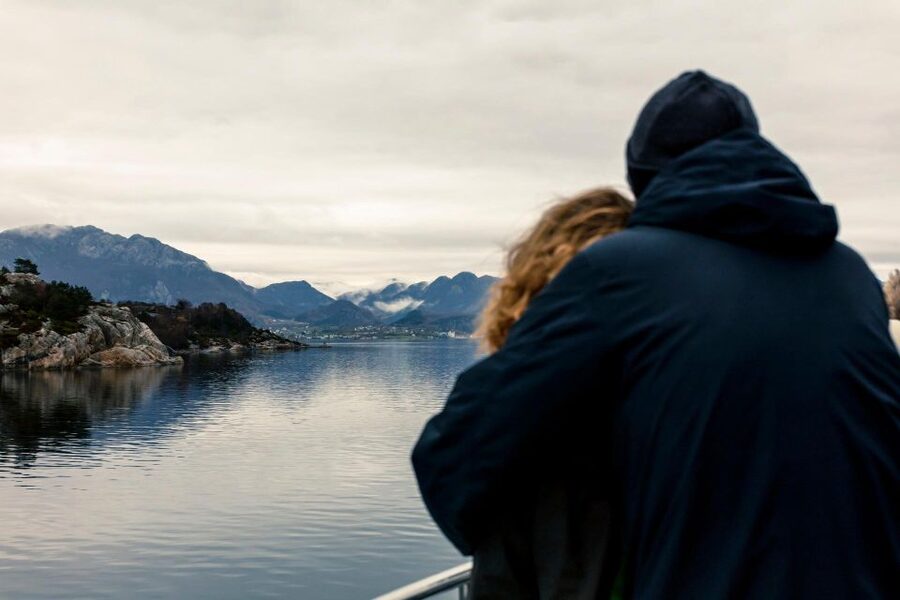 Stavanger: Scenic Fjord Cruise to Lysefjord and Preikestolen - Timing, weather, and crowd levels