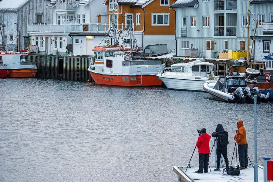 Svolvær and Henningsvær Sightseeing and History Tour - Henningsvær: Harbor Views and a Useful Break