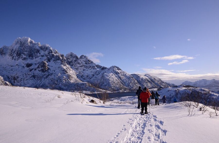 Svolvær: Snowshoe Nature Explorer - What to wear and pack