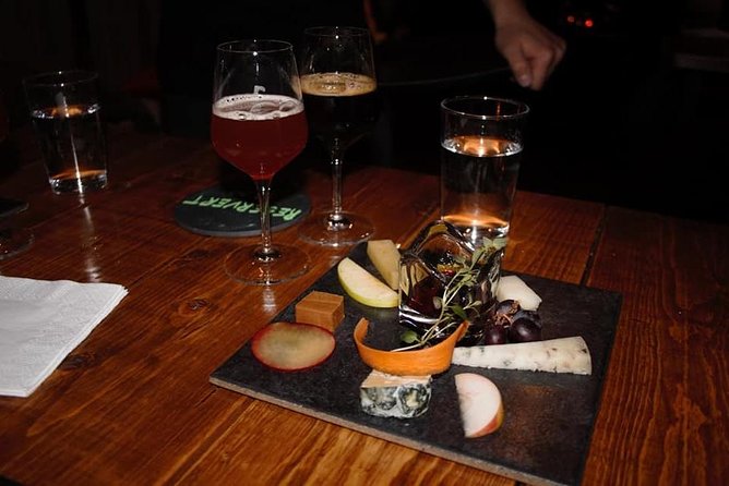 Taste of Oslo Walking Tour - Mathallen Oslo and the main tasting hour