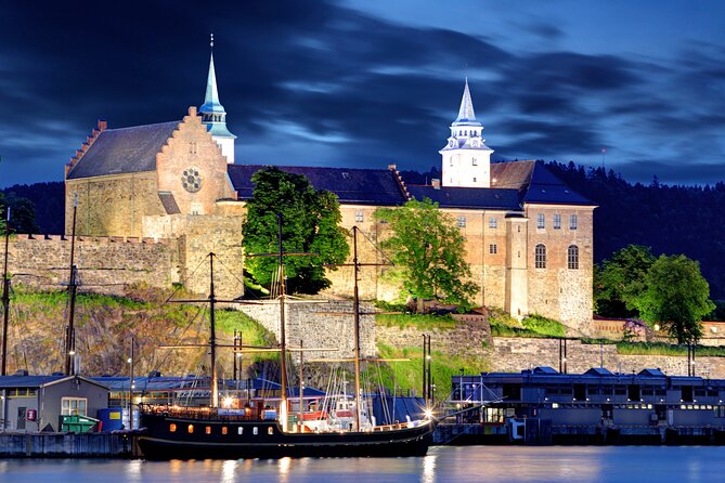 The Essential Oslo Private Walking Tour - City Hall sets the scene