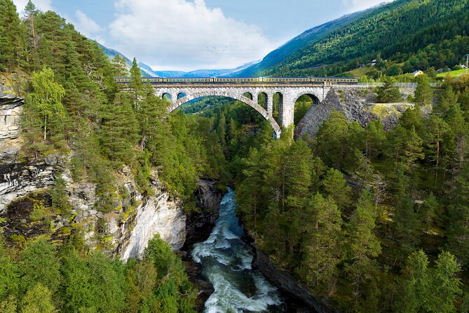 The Golden Train on Rauma Railway in Romsdalen - Key points at a glance