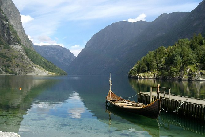 The Scenic Roadtrip, Oslo to Bergen via Flam & the Fjords - What to pack for an 11-hour day
