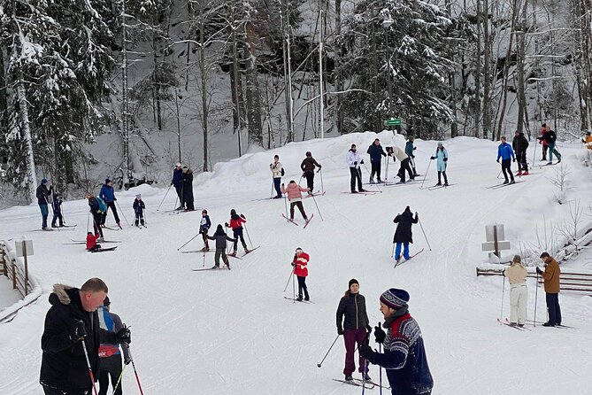 The Ultimate Norwegian Skiing Experience - Learning the first ski movements