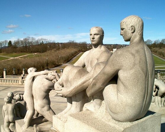 The Ultimate Study of the Human Form at Vigeland's Sculpture Park with a Local - Key points at a glance