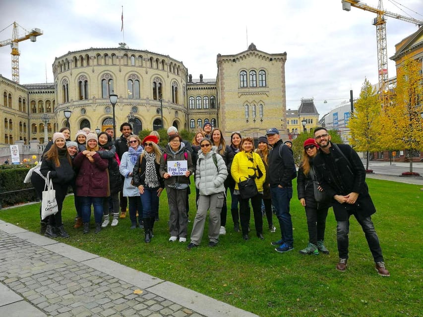 Tour a Pie en Oslo en Español - Sentrum and the first look at central Oslo
