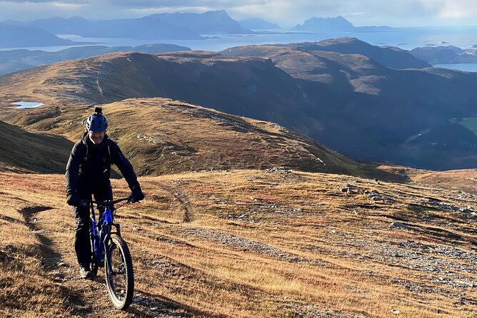 Trail challenge with electric mountainbike - The scenery is the real value