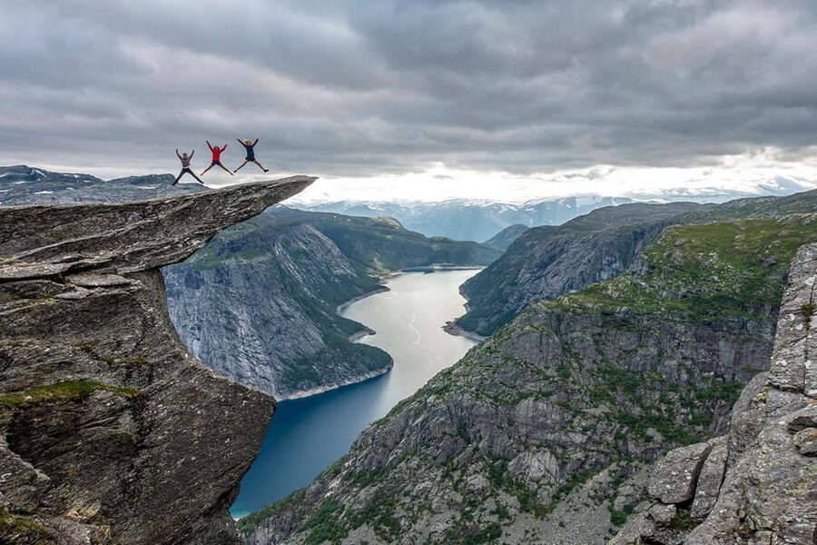 Trolltunga: Trolltunga Summer Hike - What to pack for Norway’s changeable weather