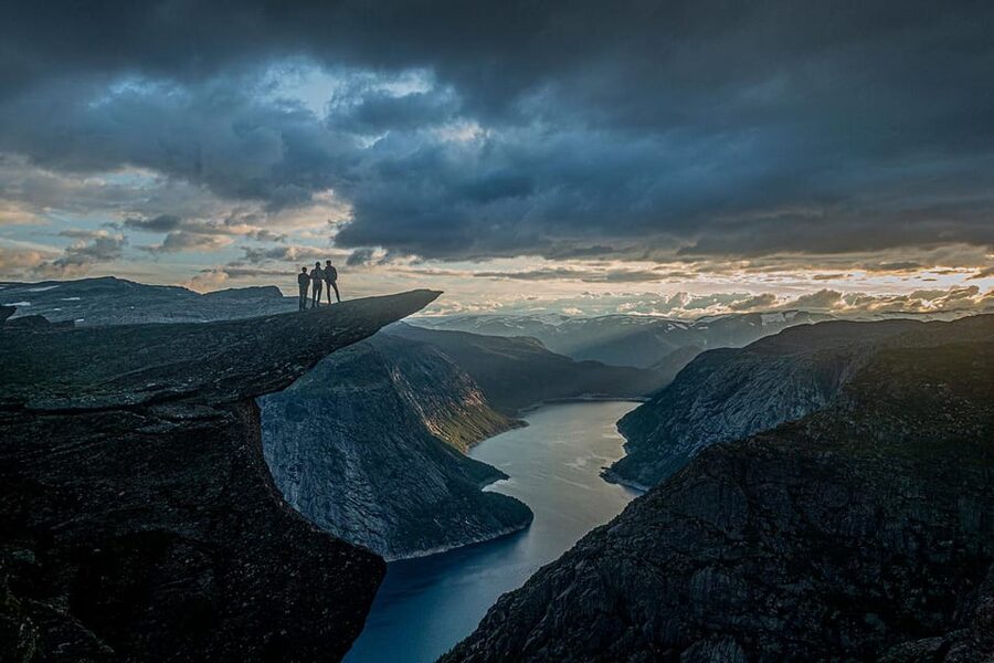 Trolltunga: Trolltunga Sunset Glamping - Visiting Trolltunga with more breathing room