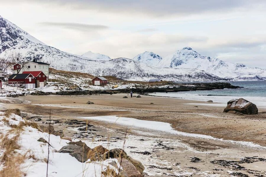 Tromsø: Arctic Landscape and Fjord Tour with Snacks - Eidvegen and Håkøya: the first coastal views