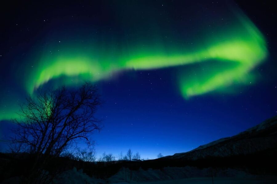 Tromsø Chinese Aurora Tour - Leaving Tromsø behind after dark