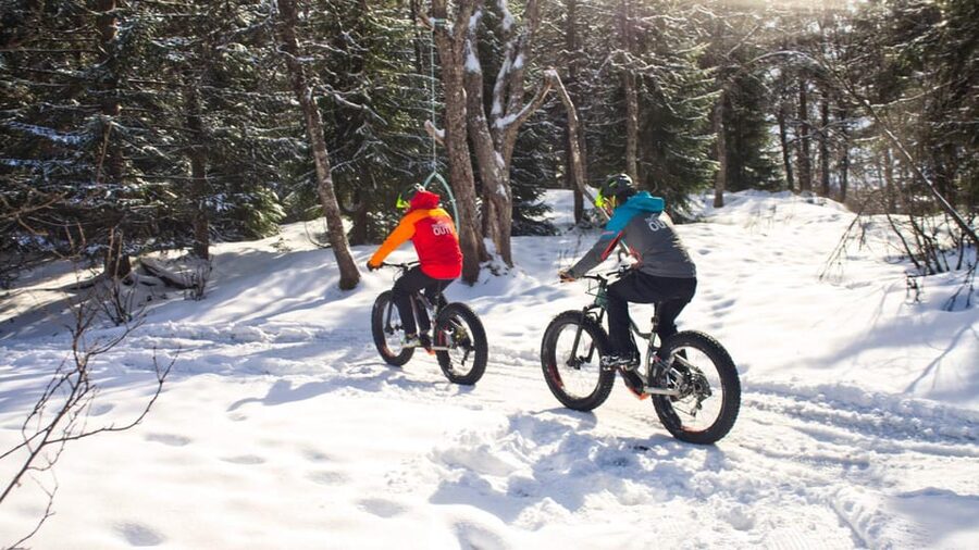 Tromsø: Electric fatbike trip on winter paths - Timing, lights, and the short winter season