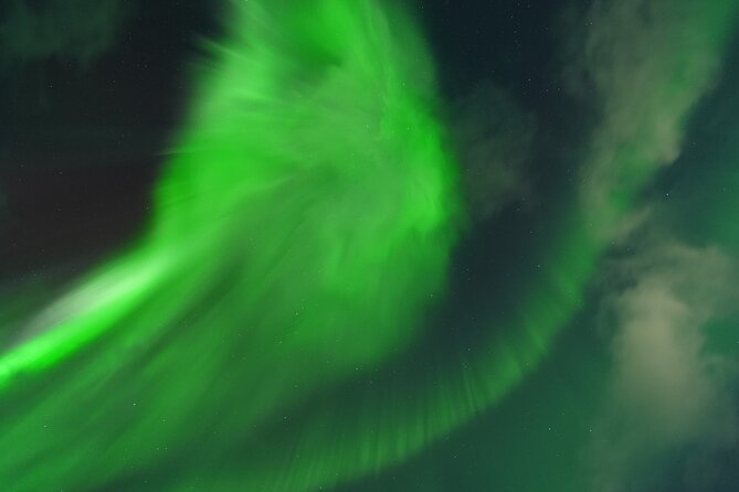 Tromsø: English/Spanish Aurora Pathfinder Tour with Photos - Meeting at 6 p.m. in central Tromsø