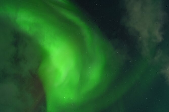 Tromsø: English/Spanish Aurora Pathfinder Tour with Photos - The guide makes the biggest difference