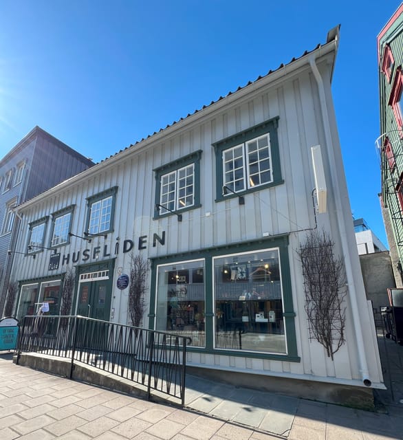 TROMSØ: Explore The City And a Guided Tour Of PolarMuseum! - Key Points At A Glance