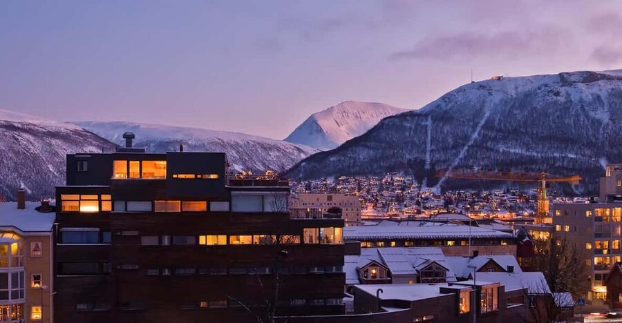 Tromso: Express Walk with a Local in 60 minutes - Why this short Tromsø walk works well