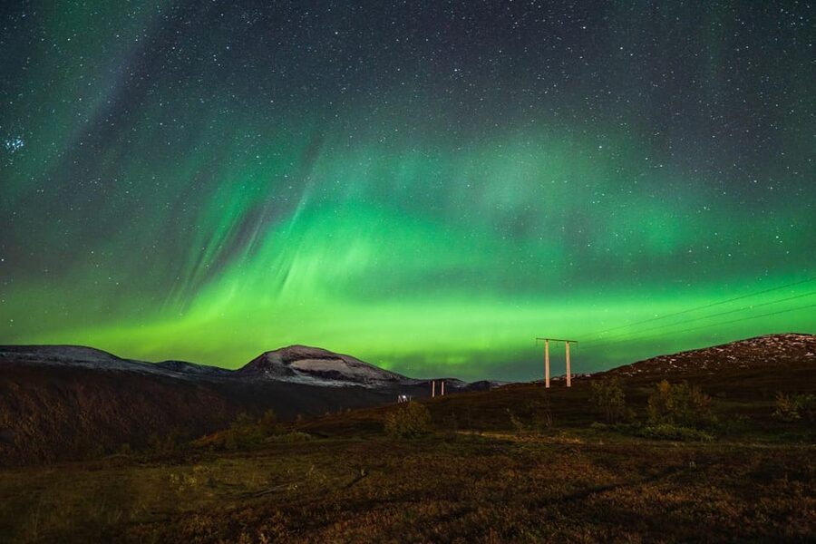 Tromso: Express Walk with a Local in 60 minutes - Meeting at Tromsø Cathedral
