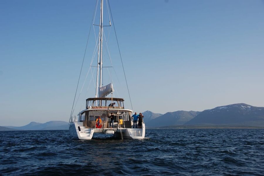 Tromsø: Fjord and Islands Luxury Catamaran Cruise - Coffee, snacks, and the warm side of the trip