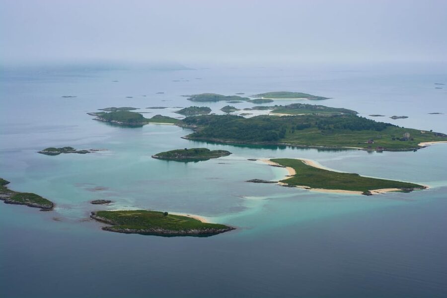 Tromsø: Fjords and Sommarøy Islands Tour with Salmon Picnic - The Arctic swim: memorable, brief, and entirely optional