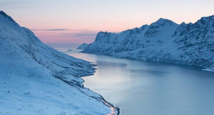 Tromsø: Fjords and Sommarøy Islands Tour with Salmon Picnic - Food restrictions and family considerations