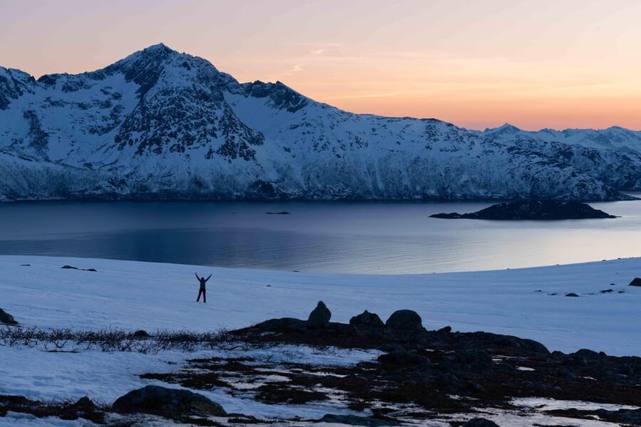 Tromsø: Fjords & Beaches Tour with campfire and Arctic food - The campfire, sausage, and hot drinks