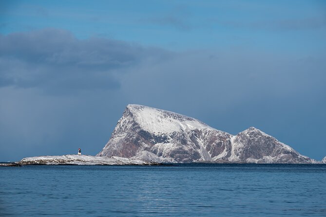 Tromsø: Kvaløya & Sommarøy Guided Fjord Tour with Lunch - Sommarøy: sea air, short walks, and open views