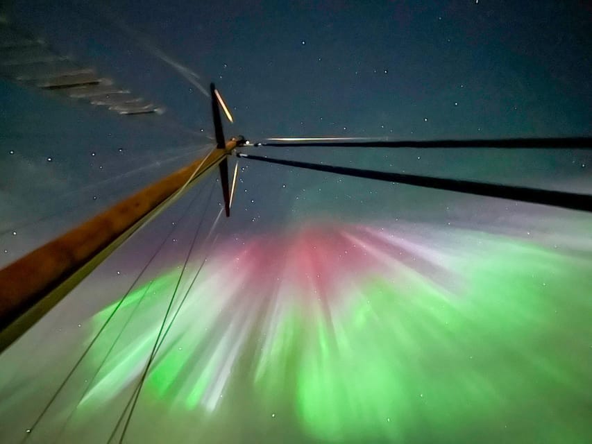 Tromso: Luxury Northern Lights Cruise with Hot Tub & Dinner - Key points to know before you book
