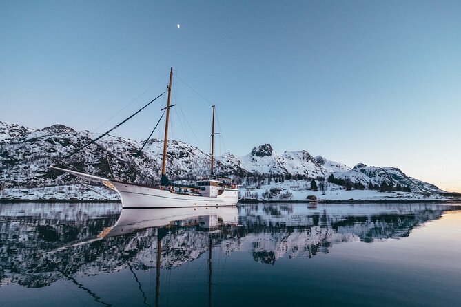 Tromso Luxury Sailing Yacht Polar Fjord Cruise with Lunch - The hot tub and the polar plunge