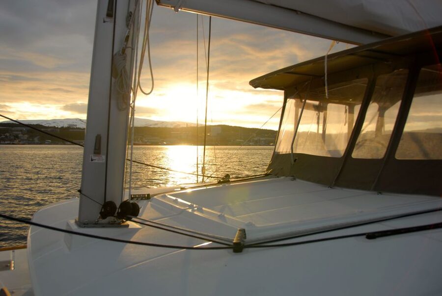 Tromsø: Midnight Sun Cruise in a Luxury Catamaran - Fish soup, coffee, and a warmer break
