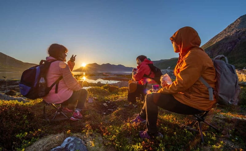 Tromsø: Midnight Sun Hike in the wilderness - Why a midnight sun hike works so well in Tromsø