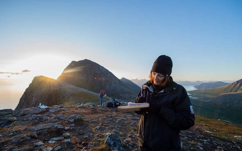 Tromsø: Midnight Sun Hike in the wilderness - Who will enjoy this four-hour outing