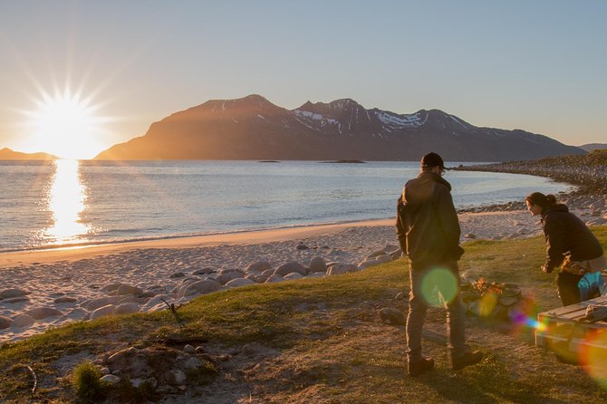 Tromsø: Midnight Sun with Campfire with Wandering Owl - The drive west from Tromsø