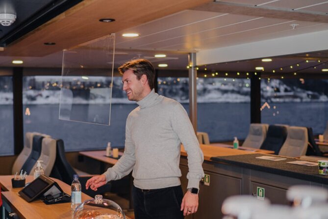 Tromsø, Northern Lights and Wilderness Evening Catamaran Cruise - Small details that make a big difference
