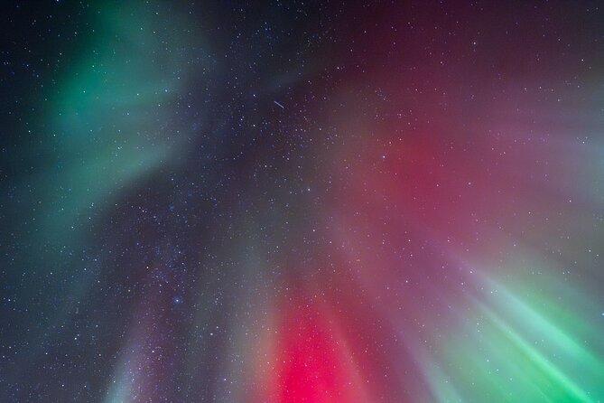 Tromsø: Northern Lights by Minibus - Free Photos and Warm Dinner - Chasing clear skies toward the Finland border