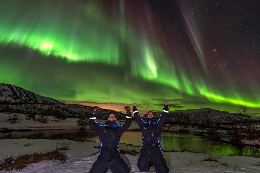 Tromsø: Northern Lights Chase + Free Professional Photos - Meeting at Scandic Ishavshotel in Tromsø