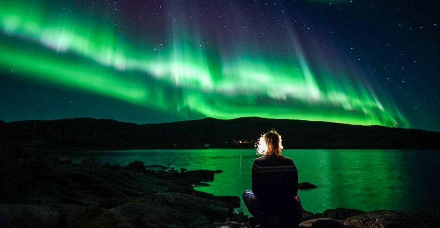 Tromsø: Northern Lights Chase Minibus Tour - Why a moving chase can beat one fixed viewpoint