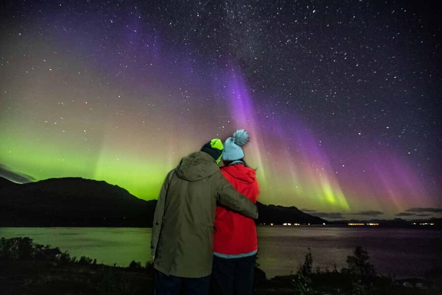 Tromsø: Northern Lights Chase with Free Photos - Why this is a chase, not a fixed sightseeing stop