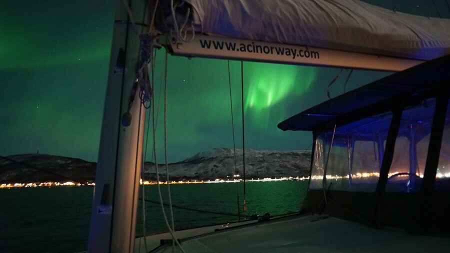 Tromsø: Northern Lights Luxury Catamaran Cruise - Boarding beside Scandic Ishavshotel
