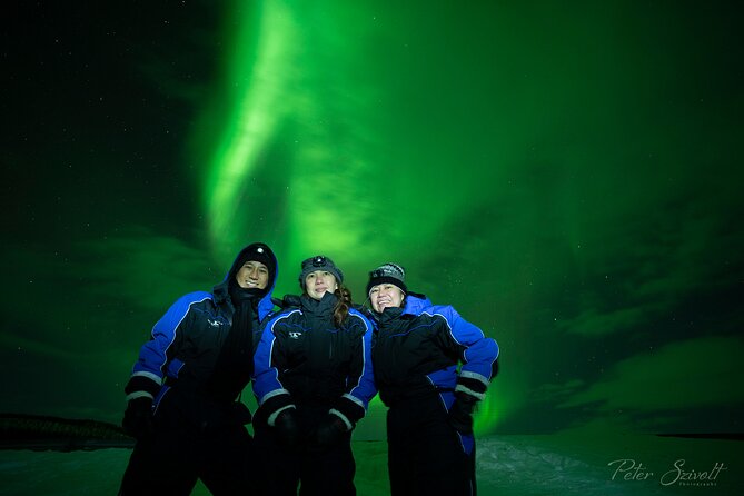 Tromso Northern Lights Minibus Chase Small Group Tour with Photos - Getting the aurora portrait